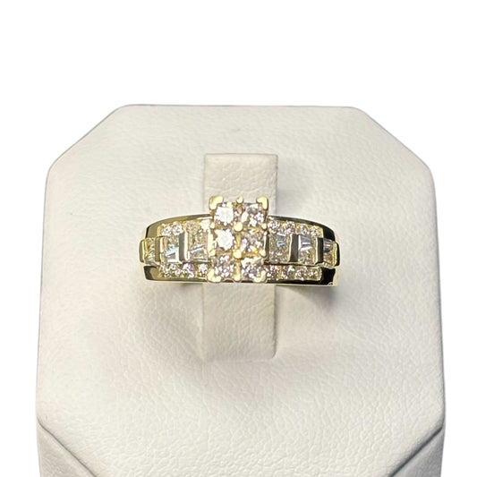 Women’s Zirconia Gold Ring (10K)